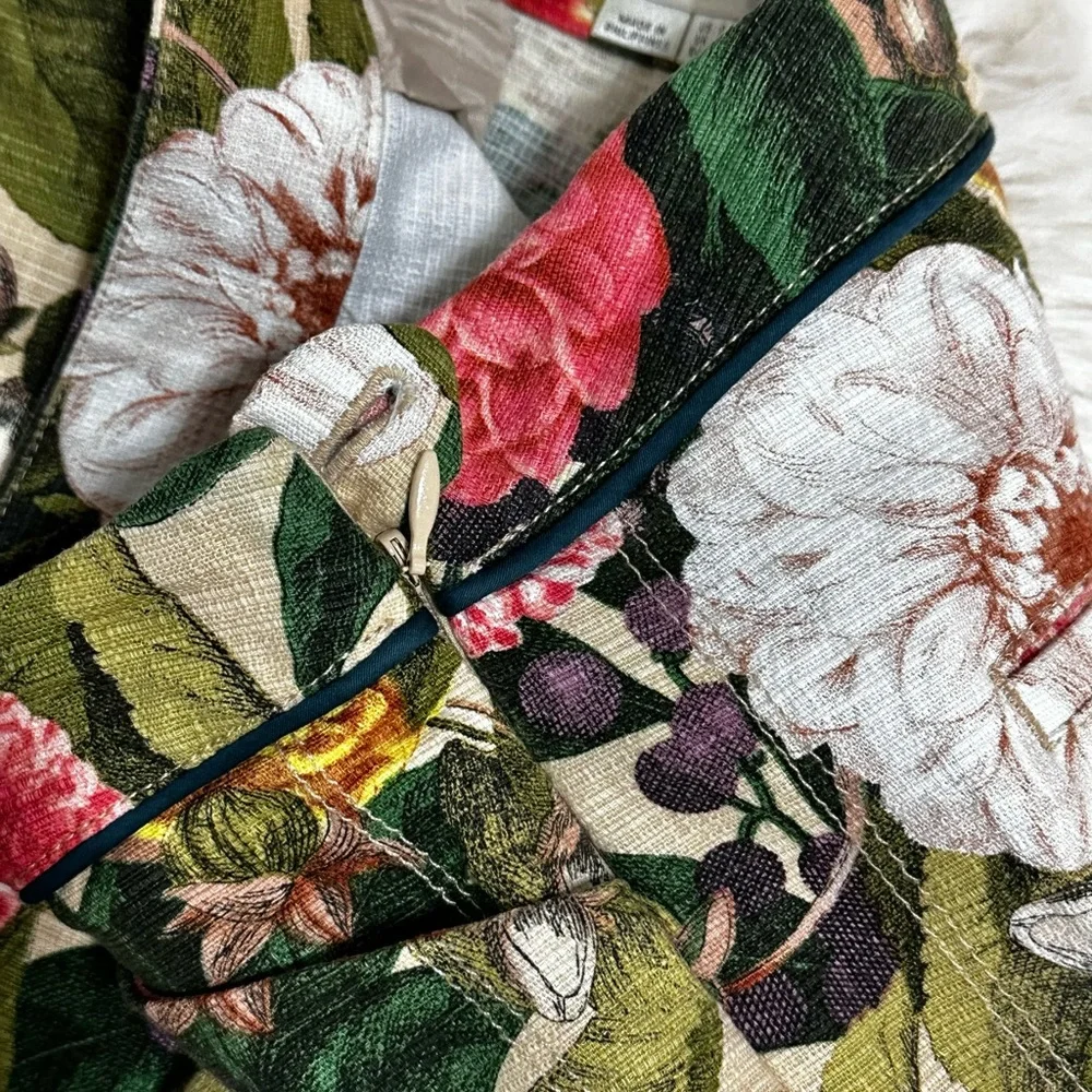 Elevenses floral garden cotton shorts - Picture 3 of 6